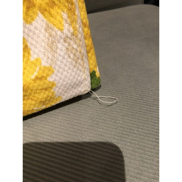 La Patisserie Kitchen Towels Sunflowers Yellow Green White Farmhouse FLAW* New - Picture 4 of 5